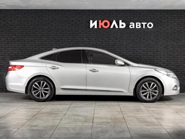 Hyundai Grandeur V с пробегом 2012 года, цена 1 370 000 рублей, 231871 км, седан, Автокод Объявления