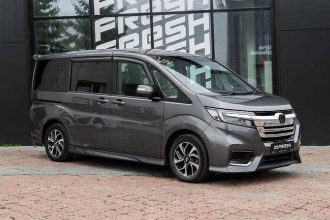 Honda Stepwgn V Рестайлинг с пробегом 2021 года, цена 2 939 000 рублей, 39277 км, минивэн, Автокод Объявления