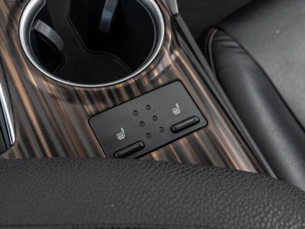Toyota Camry VIII (XV70) с пробегом 2019 года, цена 2 745 000 рублей, 121041 км, седан, Автокод Объявления