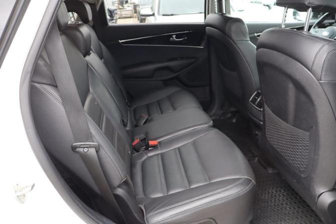 Kia Sorento III Prime Рестайлинг с пробегом 2018 года, цена 2 539 000 рублей, 192000 км, внедорожник, Автокод Объявления