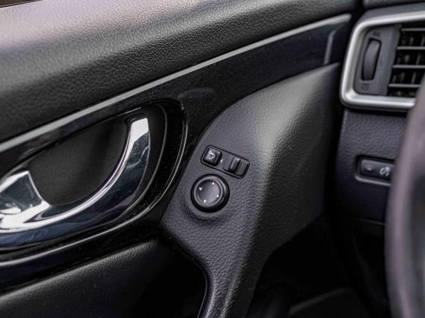 Nissan Qashqai II с пробегом 2016 года, цена 1 370 000 рублей, 223862 км, внедорожник, Автокод Объявления