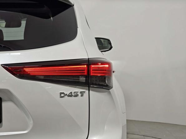 Toyota Highlander IV (XU70) с пробегом 2026 года, цена 5 890 000 рублей, 35 км, внедорожник, Автокод Объявления