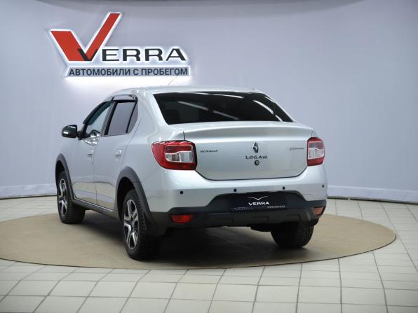 Renault Logan II Рестайлинг с пробегом 2018 года, цена 1 090 000 рублей, 145000 км, седан, Автокод Объявления