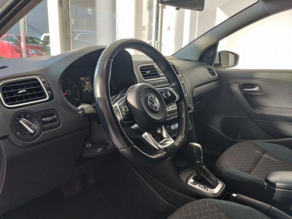 Volkswagen Polo V Рестайлинг с пробегом 2019 года, цена 1 370 000 рублей, 107600 км, седан, Автокод Объявления