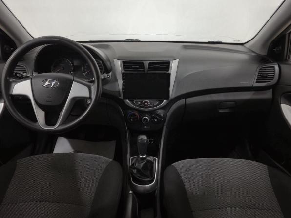 Hyundai Solaris I с пробегом 2013 года, цена 755 000 рублей, 136238 км, седан, Автокод Объявления