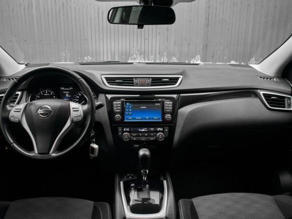 Nissan Qashqai II с пробегом 2017 года, цена 1 735 000 рублей, 141039 км, внедорожник, Автокод Объявления