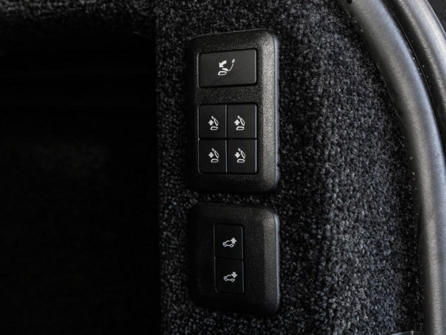 Land Rover Range Rover IV Рестайлинг Санкт-Петербург  - изображение 36