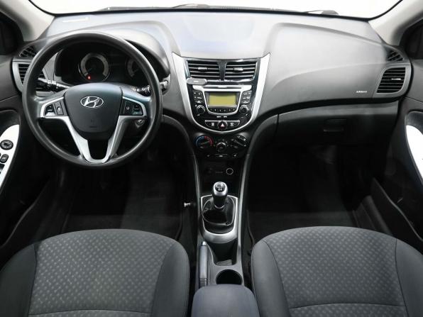 Hyundai Solaris I с пробегом 2012 года, цена 749 900 рублей, 121000 км, хэтчбек, Автокод Объявления