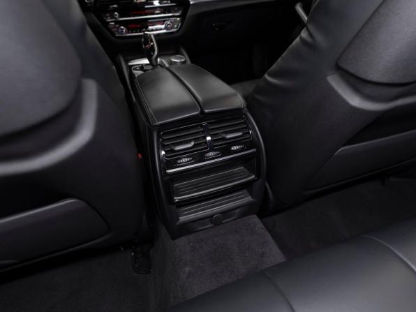 BMW 5 серии VII (G30/G31/G38) с пробегом 2019 года, цена 5 200 000 рублей, 65288 км, седан, Автокод Объявления