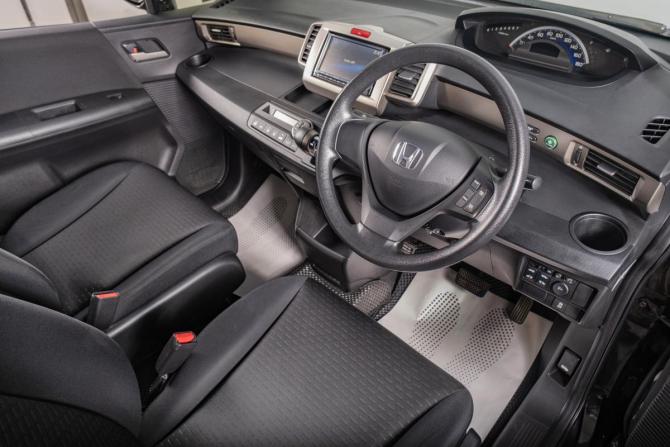 Honda Freed I Рестайлинг с пробегом 2012 года, цена 1 229 000 рублей, 109000 км, компактвэн, Автокод Объявления