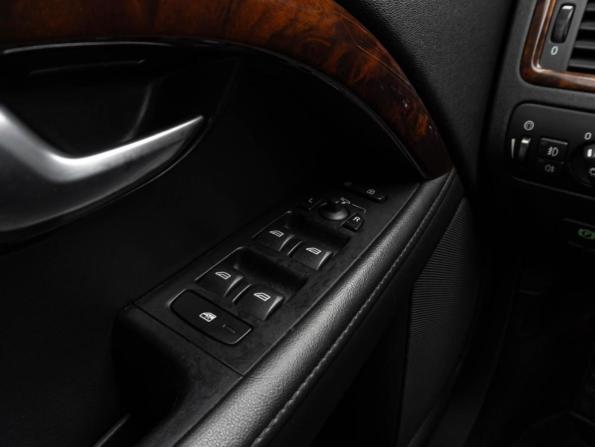 Volvo S80 II Рестайлинг с пробегом 2011 года, цена 990 000 рублей, 261404 км, седан, Автокод Объявления