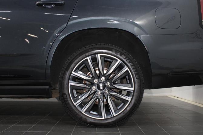 Cadillac Escalade V с пробегом 2021 года, цена 10 800 000 рублей, 103789 км, внедорожник, Автокод Объявления