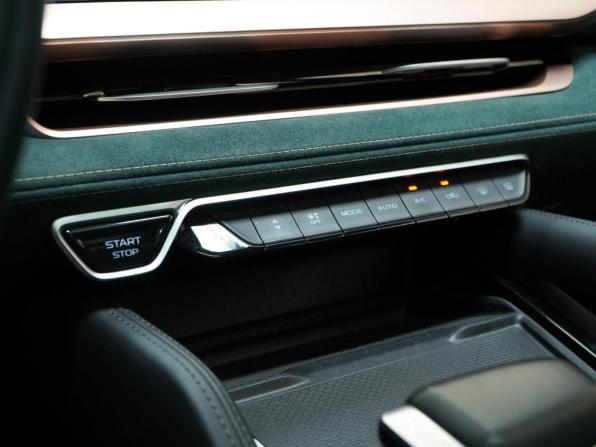 Geely Monjaro I с пробегом 2023 года, цена 3 449 444 рубля, 39108 км, внедорожник, Автокод Объявления