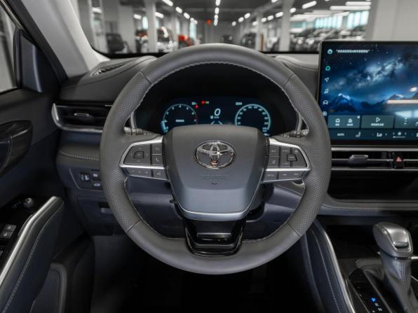 Toyota Highlander IV (XU70) с пробегом 2026 года, цена 5 200 000 рублей, 50 км, внедорожник, Автокод Объявления