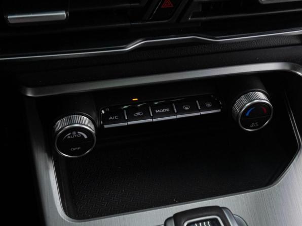 Geely Coolray I с пробегом 2022 года, цена 1 999 000 рублей, 15794 км, внедорожник, Автокод Объявления