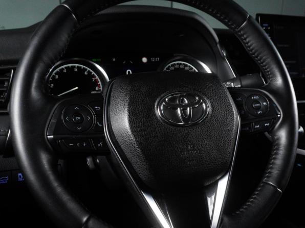 Toyota Camry VIII (XV70) Рестайлинг с пробегом 2021 года, цена 2 899 000 рублей, 75116 км, седан, Автокод Объявления