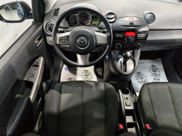 Mazda 2 II Рестайлинг (DE2) с пробегом 2011 года, цена 894 400 рублей, 101217 км, хэтчбек, Автокод Объявления