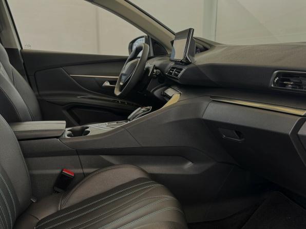 Peugeot 4008 II Рестайлинг с пробегом 2023 года, цена 2 999 000 рублей, 14523 км, внедорожник, Автокод Объявления
