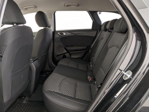 Kia Ceed III с пробегом 2019 года, цена 1 600 000 рублей, 124597 км, универсал, Автокод Объявления