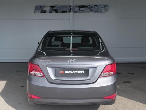 Hyundai Solaris I Рестайлинг с пробегом 2016 года, цена 1 019 000 рублей, 44262 км, седан, Автокод Объявления