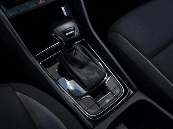 Skoda Karoq I с пробегом 2021 года, цена 2 220 000 рублей, 86068 км, внедорожник, Автокод Объявления