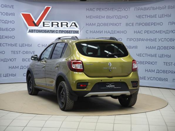 Renault Sandero II с пробегом 2016 года, цена 810 000 рублей, 99212 км, хэтчбек, Автокод Объявления
