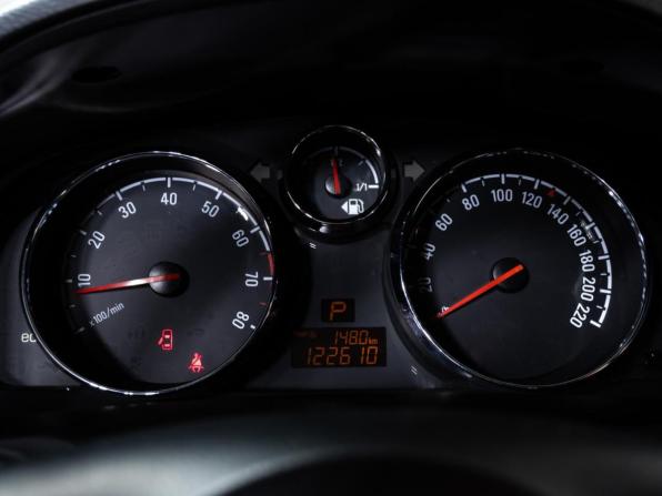 Opel Antara I Рестайлинг с пробегом 2014 года, цена 1 249 000 рублей, 122575 км, внедорожник, Автокод Объявления