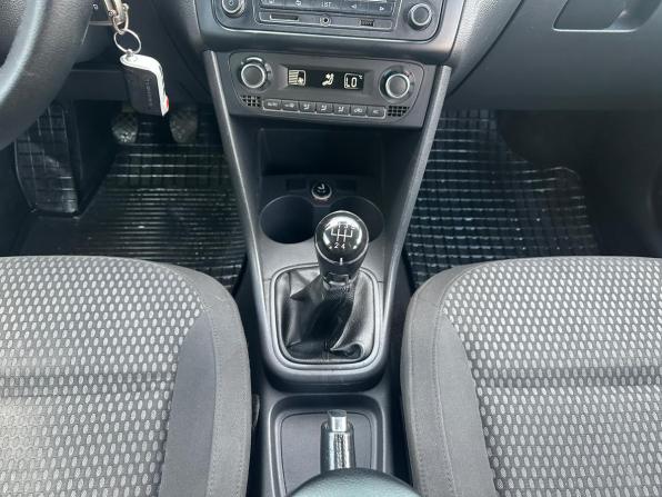 Volkswagen Polo V с пробегом 2012 года, цена 640 000 рублей, 235171 км, седан, Автокод Объявления