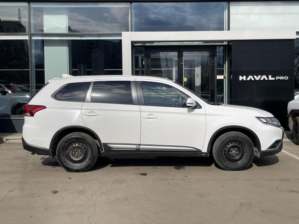 Mitsubishi Outlander III Рестайлинг 3 с пробегом 2019 года, цена 1 579 000 рублей, 225000 км, внедорожник, Автокод Объявления