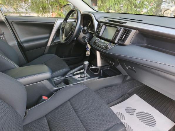 Toyota RAV4 IV (XA40) Рестайлинг с пробегом 2017 года, цена 1 940 000 рублей, 204055 км, внедорожник, Автокод Объявления
