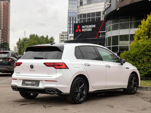 Volkswagen Golf VIII с пробегом 2022 года, цена 2 520 000 рублей, 21810 км, хэтчбек, Автокод Объявления
