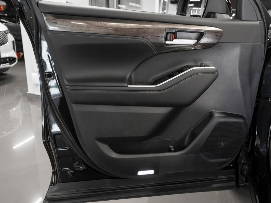 Toyota Highlander IV (XU70) Москва  - изображение 18