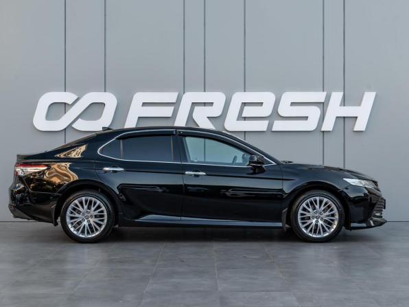 Toyota Camry VIII (XV70) Рестайлинг с пробегом 2020 года, цена 3 250 000 рублей, 72999 км, седан, Автокод Объявления