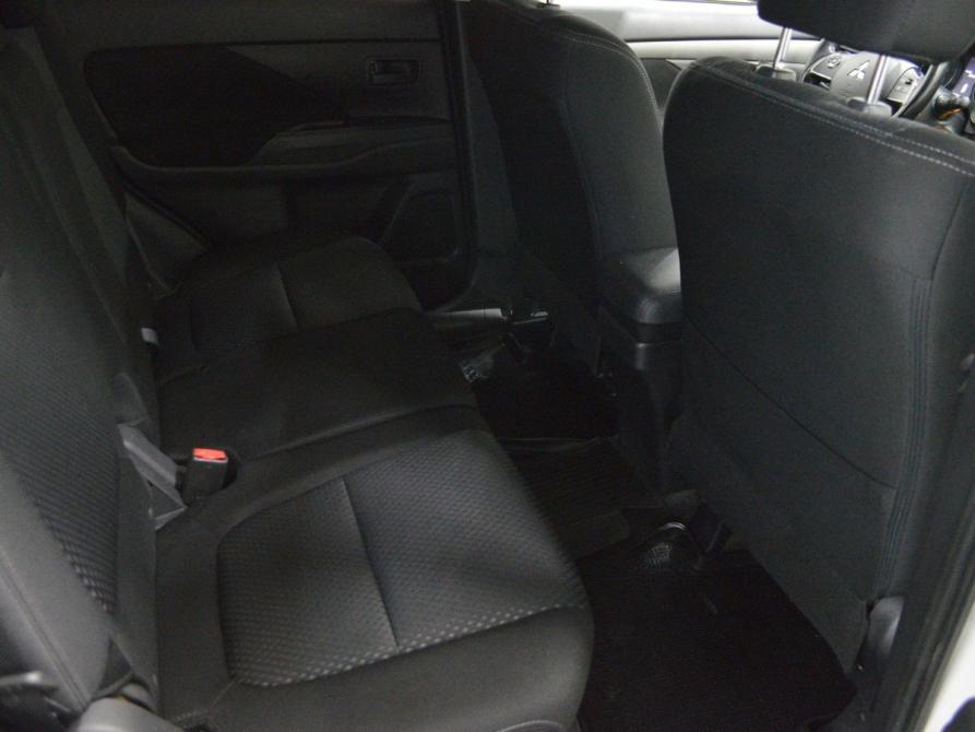 Mitsubishi Outlander III Рестайлинг 2 Санкт-Петербург  - изображение 12