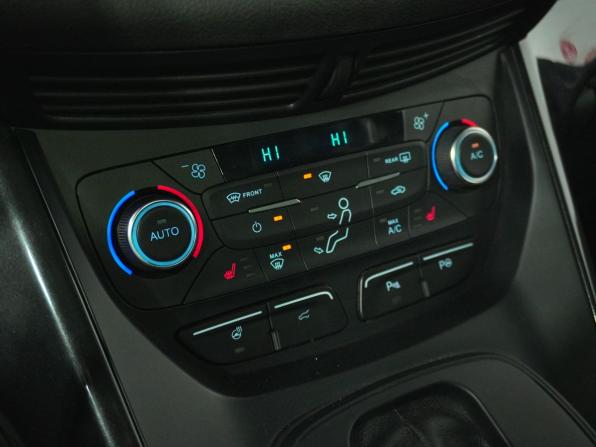 Ford Kuga II Рестайлинг с пробегом 2016 года, цена 1 439 000 рублей, 208251 км, внедорожник, Автокод Объявления