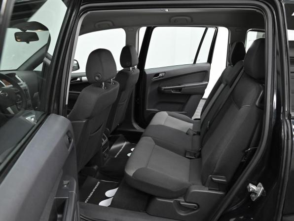Opel Zafira B Рестайлинг с пробегом 2012 года, цена 799 000 рублей, 228000 км, компактвэн, Автокод Объявления
