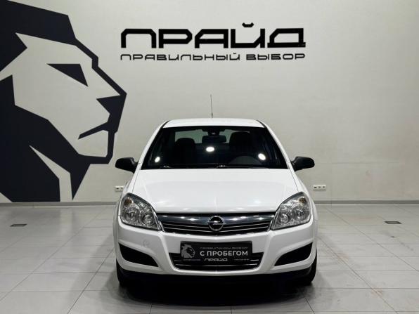Opel Astra H Рестайлинг с пробегом 2013 года, цена 499 900 рублей, 245000 км, седан, Автокод Объявления