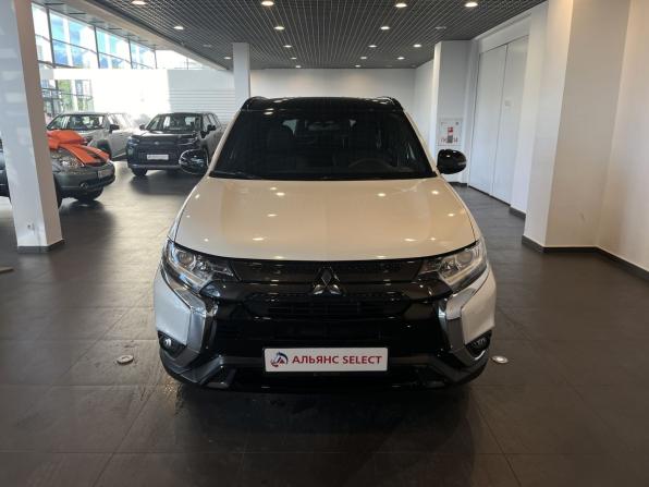 Mitsubishi Outlander III Рестайлинг 3 с пробегом 2022 года, цена 3 135 000 рублей, 31744 км, внедорожник, Автокод Объявления