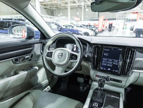 Volvo V90 Cross Country I с пробегом 2019 года, цена 2 960 100 рублей, 218251 км, универсал, Автокод Объявления