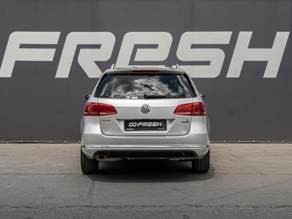 Volkswagen Passat B7 с пробегом 2011 года, цена 990 000 рублей, 98168 км, универсал, Автокод Объявления