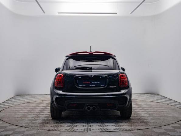 Mini Hatch III (F55/F56) Рестайлинг с пробегом 2020 года, цена 2 775 000 рублей, 79861 км, хэтчбек, Автокод Объявления