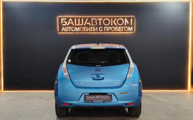 Nissan Leaf I (ZE0/AZE0) с пробегом 2012 года, цена 1 249 000 рублей, 190848 км, хэтчбек, Автокод Объявления