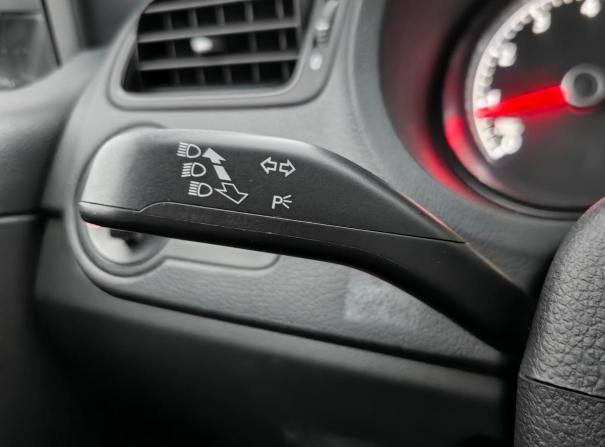 Volkswagen Polo V Рестайлинг с пробегом 2018 года, цена 1 055 000 рублей, 106795 км, седан, Автокод Объявления