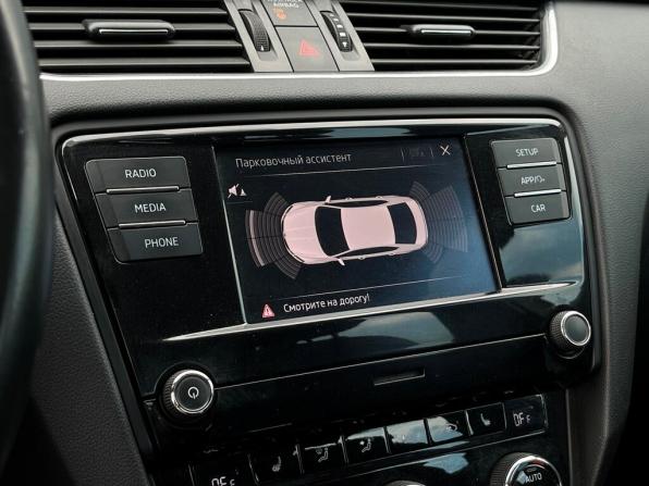 Skoda Octavia III (A7) Рестайлинг с пробегом 2018 года, цена 998 600 рублей, 324119 км, лифтбек, Автокод Объявления