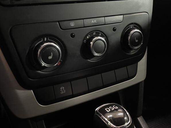 Skoda Yeti I Рестайлинг с пробегом 2014 года, цена 1 099 000 рублей, 200073 км, внедорожник, Автокод Объявления