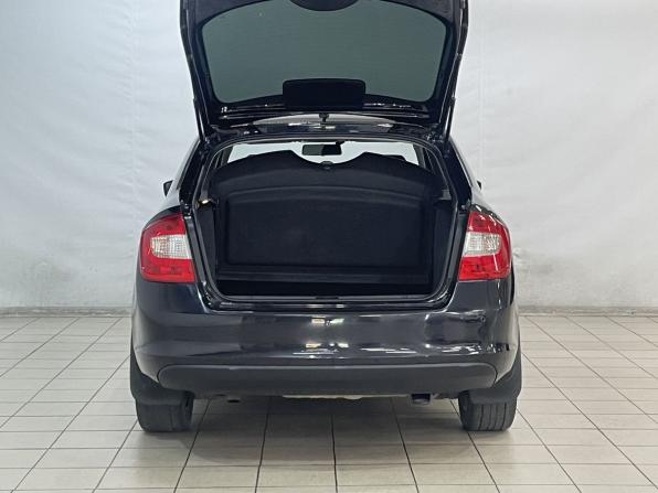 Skoda Rapid I с пробегом 2016 года, цена 930 000 рублей, 177253 км, лифтбек, Автокод Объявления
