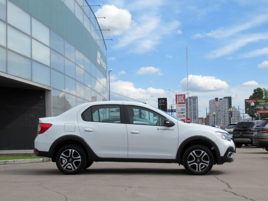 Renault Logan II Рестайлинг Самара  - изображение 4
