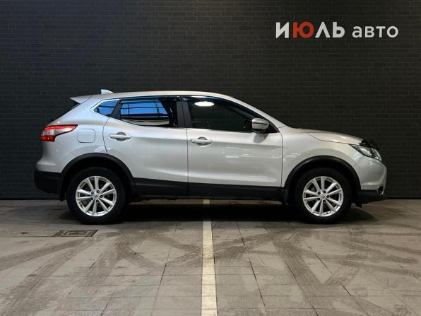 Nissan Qashqai II с пробегом 2017 года, цена 1 350 000 рублей, 108797 км, внедорожник, Автокод Объявления