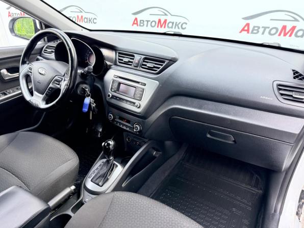 Kia Rio III Рестайлинг с пробегом 2016 года, цена 950 000 рублей, 173071 км, седан, Автокод Объявления