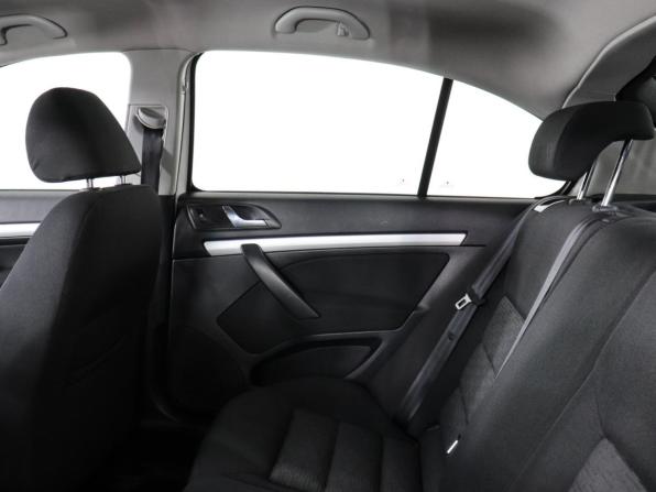 Skoda Octavia II (A5) Рестайлинг с пробегом 2011 года, цена 647 000 рублей, 230000 км, лифтбек, Автокод Объявления